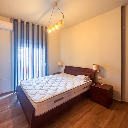 アパートホテル Bebis House 3*