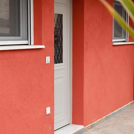 Bebis House Apartmanhotel