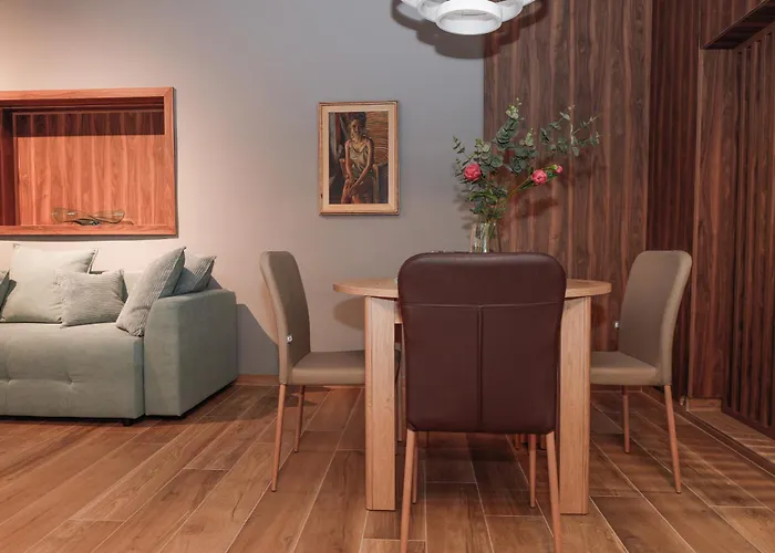 Aparthotel Bebis House 3*