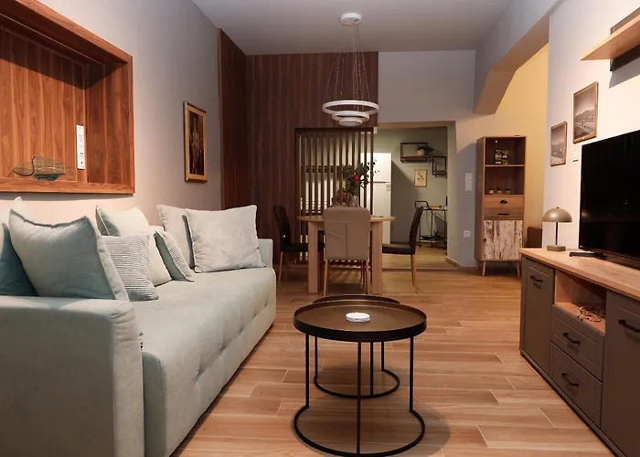 Bebis House Aparthotel 3*